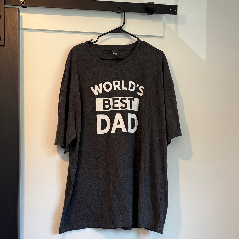 World's Best Dad Men's T-Shirt - Charcoal NWOT